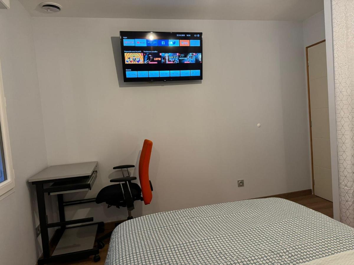 Chambre Privee/Climatisee+Tv /Petit Dejeuner Inclu/Tout Confort Nevers Buitenkant foto