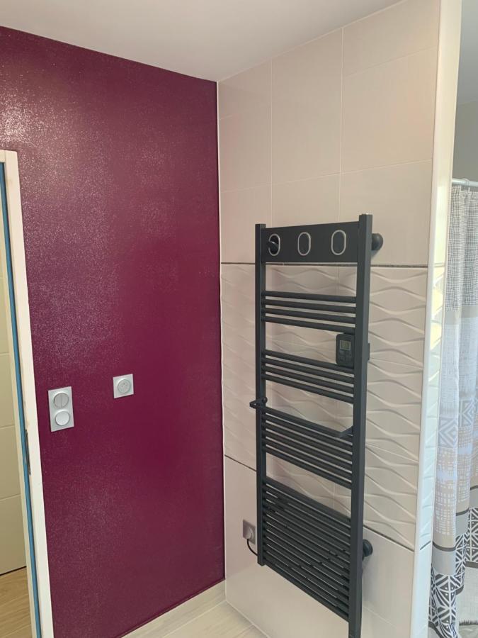Chambre Privee/Climatisee+Tv /Petit Dejeuner Inclu/Tout Confort Nevers Buitenkant foto
