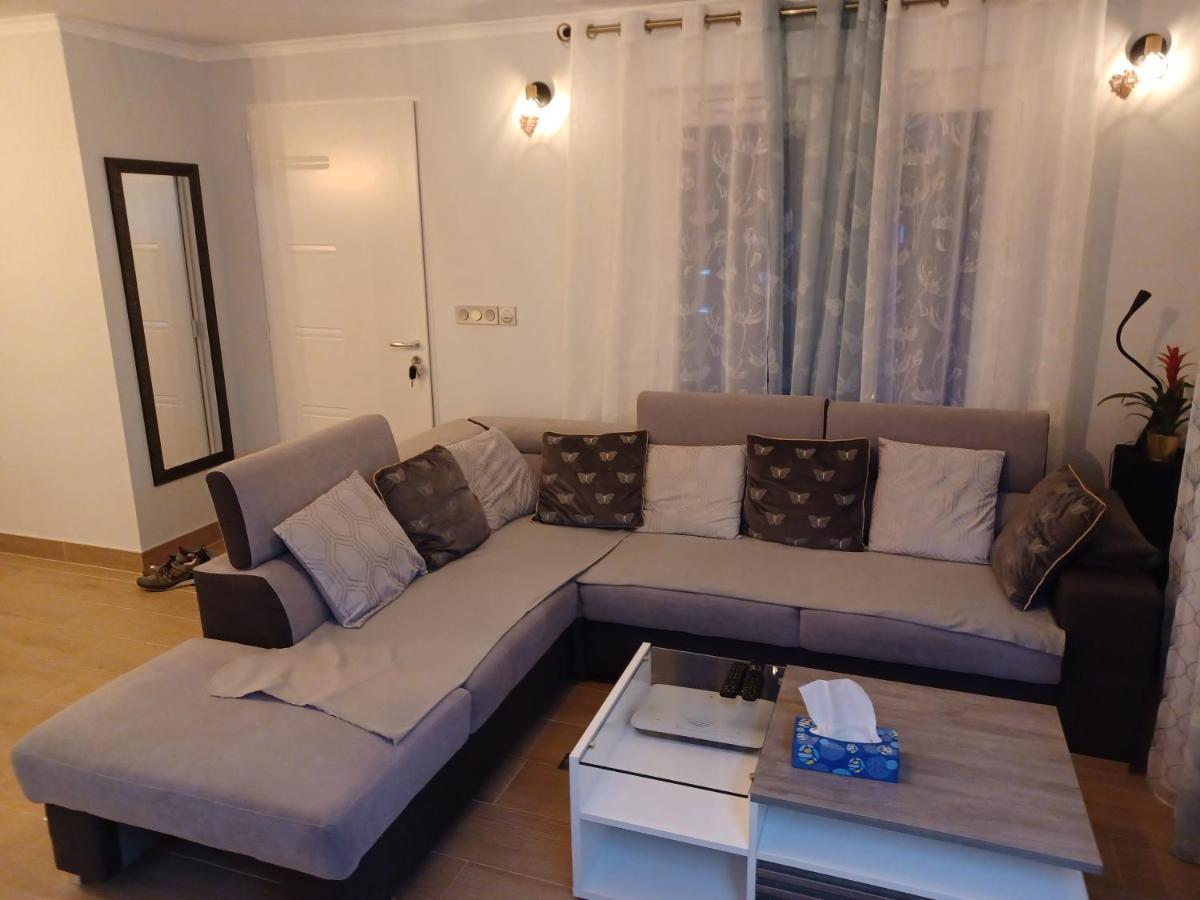 Chambre Privee/Climatisee+Tv /Petit Dejeuner Inclu/Tout Confort Nevers Buitenkant foto